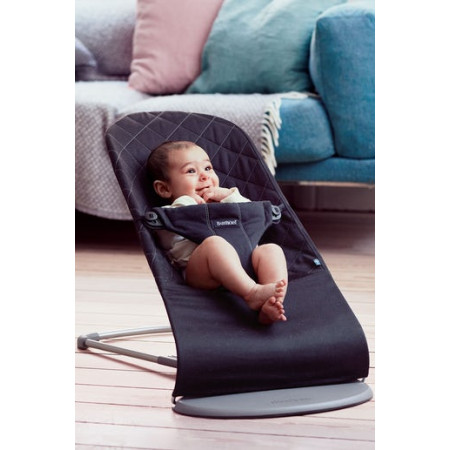 hamaca bliss cotton de babybjorn para bebés de 0 a 2 años.