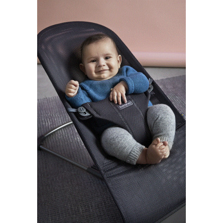 hamaca bliss mesh de babybjorn para bebés de 0 a 2 años.