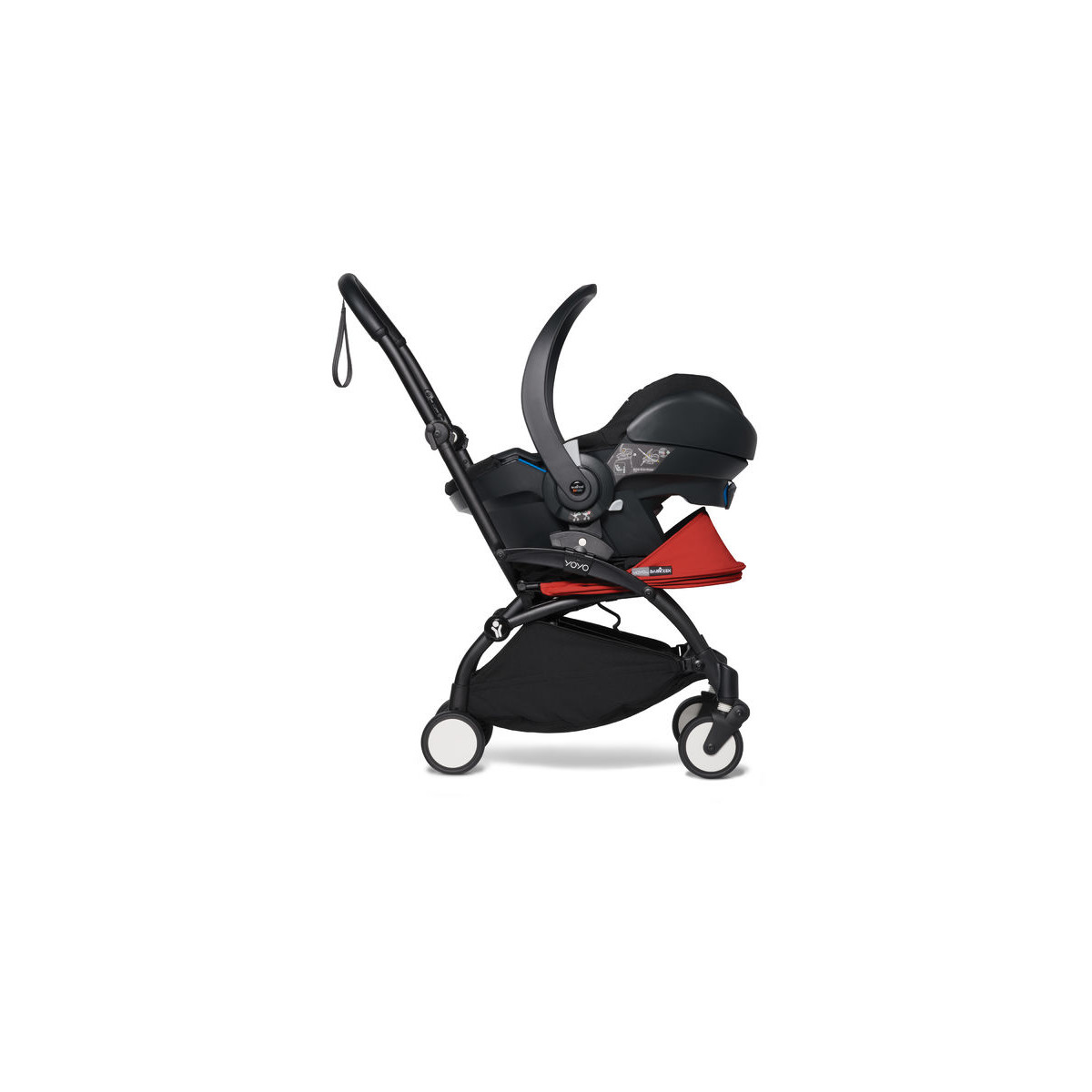 YOYO car seat by BeSafe en una yoyo con chasis negro y color red