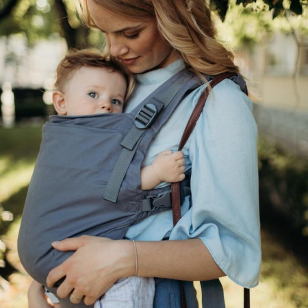 mochila portabebes boba x en el color grey