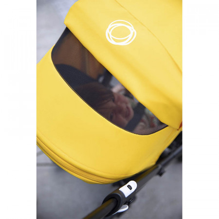 silla de paseo Bee 6 de bugaboo en el color Lemon yellow. Lifestyle