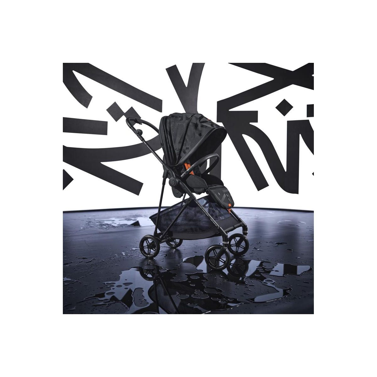 silla de paseo Melio street de cybex en el color real black