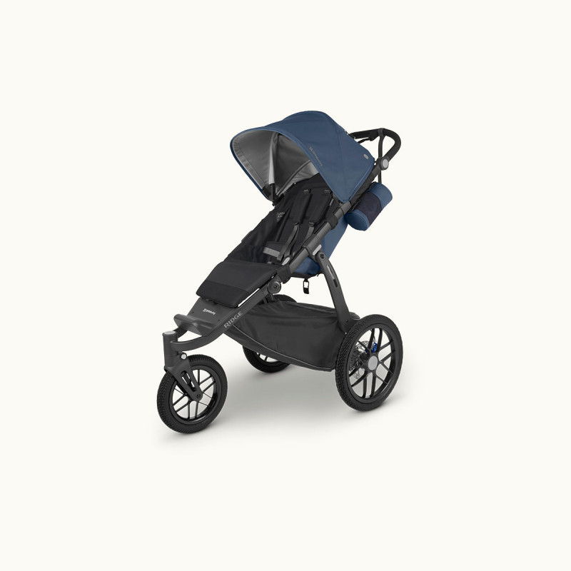 silla de paseo ridge de uppababy en color reggie, azul pizarra.