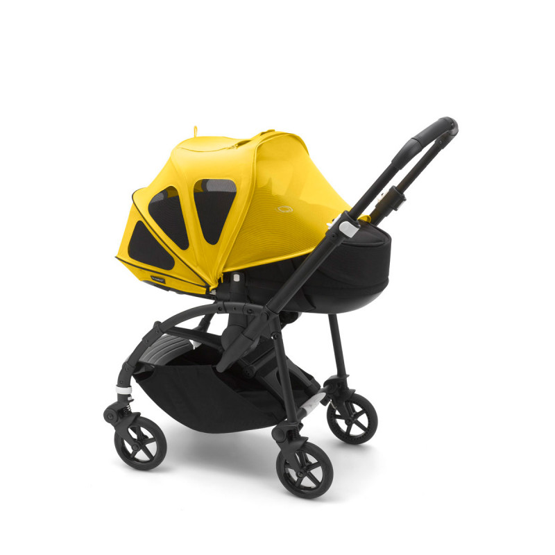 Capota ventilada 2022 Bee Bugaboo, mosquitera integrada que se adapta al capazo y a la silla de paseo.