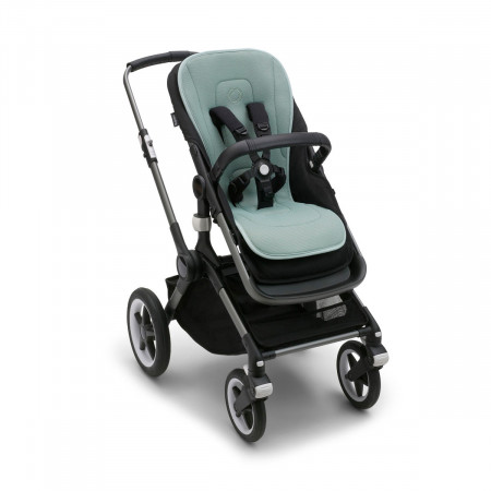 Colchoneta integral 2022 de Bugaboo, la malla 3D cuenta con propiedades antibacterianas.
