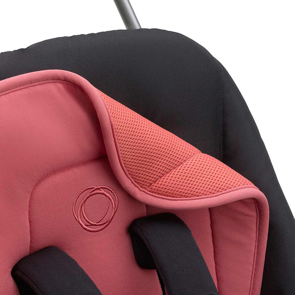 Colchoneta integral 2022 de Bugaboo, completamente reversible, logo bordado en ambas caras.