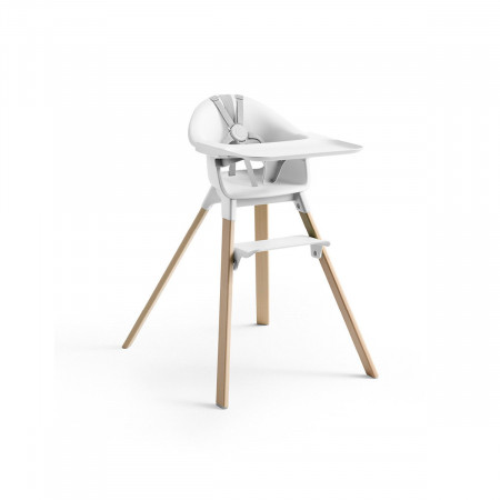 Trona Clikk de Stokke en color blanco y patas de madera de haya. Incluye bandeja y arnés.