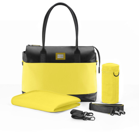 Bolso tote bag de Cybex incorpora un portabiberones aislante, un cambiador y un compartimento para guardar artículos mojados.
