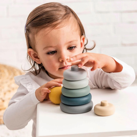 Juego Donuts de silicona de la marca Nattou. Es ideal para la educación de bebés y niños pequeños.