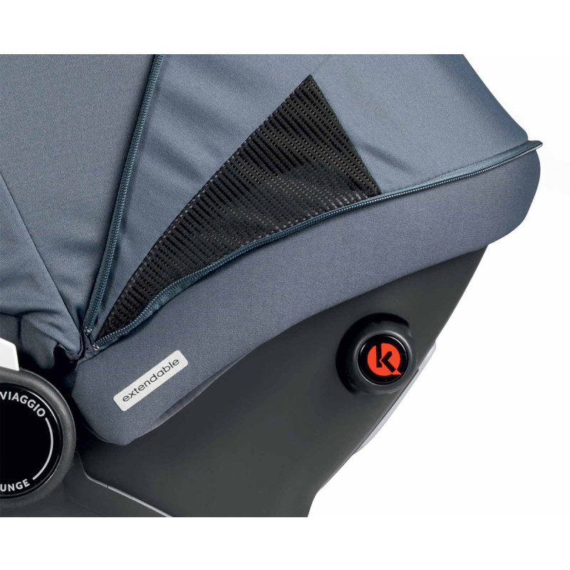 En caso de colisión lateral, esta pieza protege al niño ya que reduce las fuerzas del impacto.