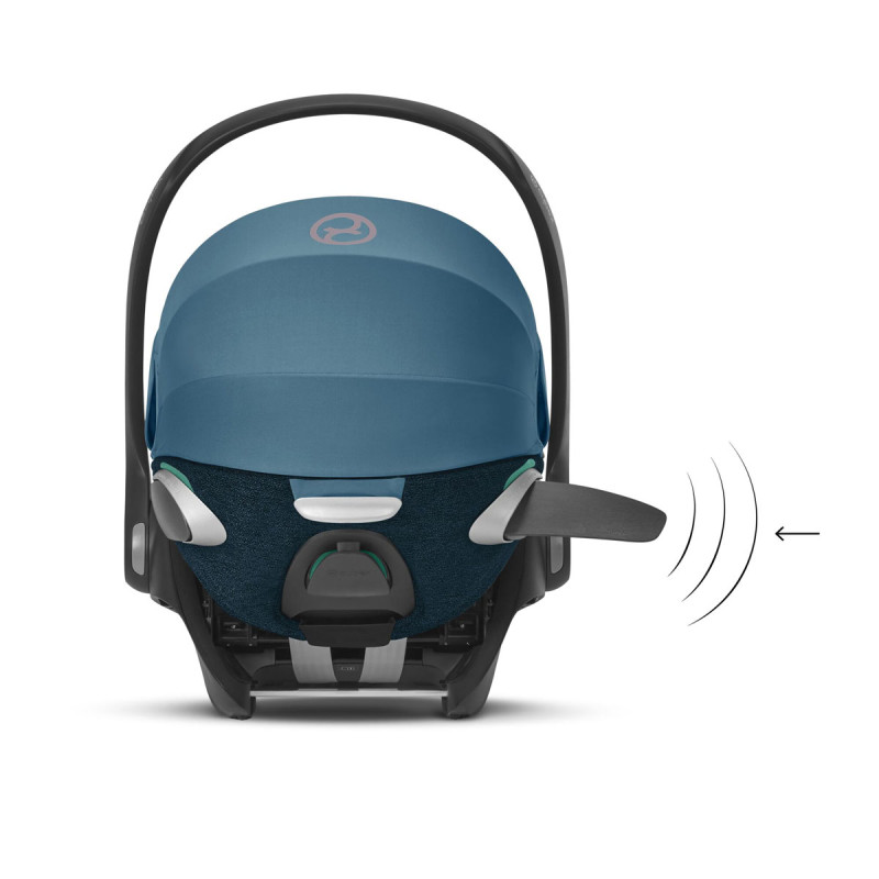 La silla Cloud Z2 i-Size cuenta con protección lineal contra impactos laterales (LSP), para una mayor protección del niño.