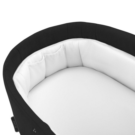 Capazo Cot S Lux 2023. El bolsillo dentro del capazo es muy práctico para guardar tus objetos de valor.