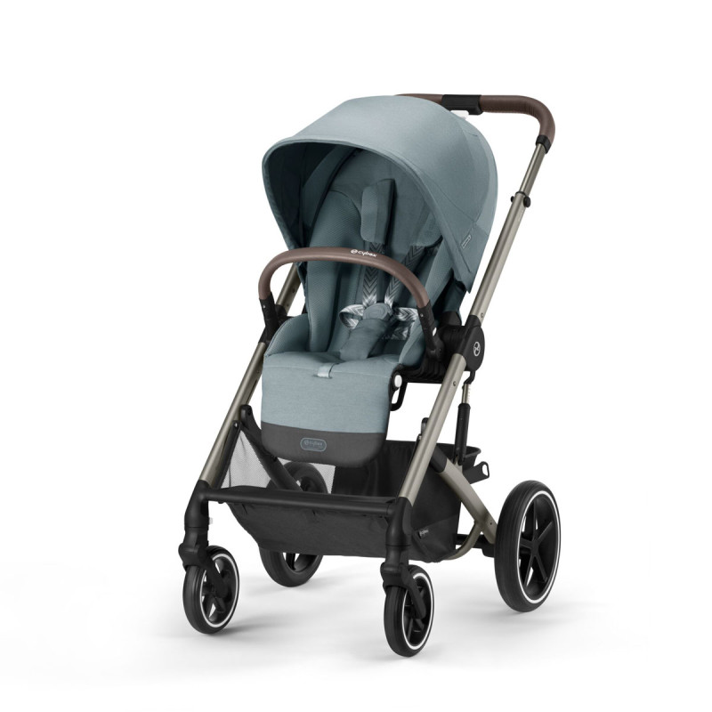 Silla de paseo Cybex Balios S Lux 2023 en color sky blue.