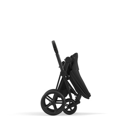 Silla de paseo Priam Platinum de Cybex, plegado compacto con una sola mano.