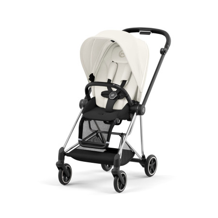 Silla de paseo Mios Platinum de Cybex, chasis chrome black y color de tejidos en off white.