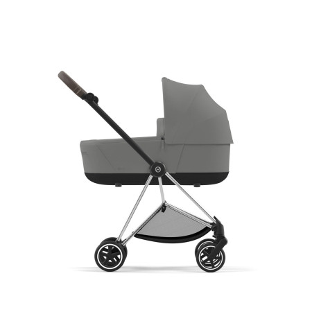 Cochecito Mios Platinum de Cybex, chasis chrome brown y color de tejidos en mirage grey.