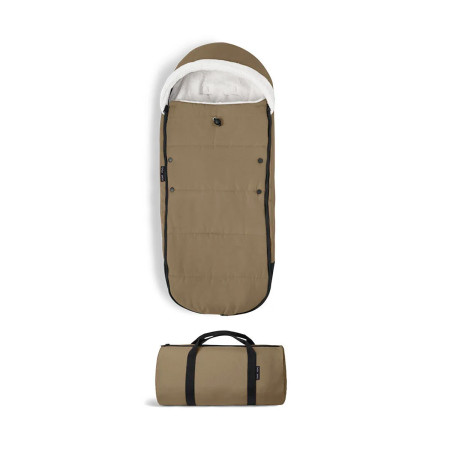 saco de invierno para silla de paseo Yoyo de Stokke con bolsa de transporte en color marrón toffee