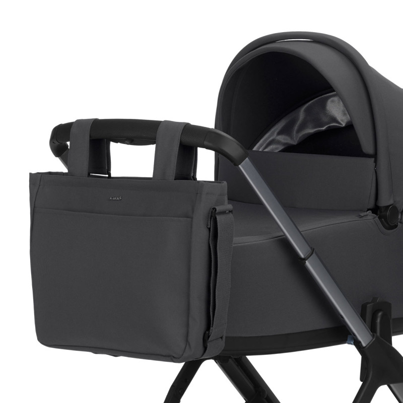 bolso para carrito de bebé Stroller bag de Jané en color gris cloud colgado del manillar