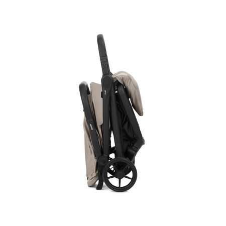 silla de paseo Clap 3 de Jané en marrón desert plegada