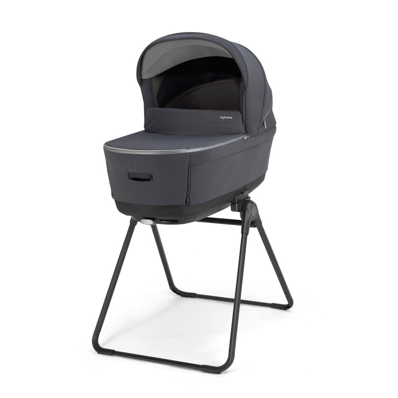 soporte para capazo del carrito Electa de Inglesina en gris garage grey