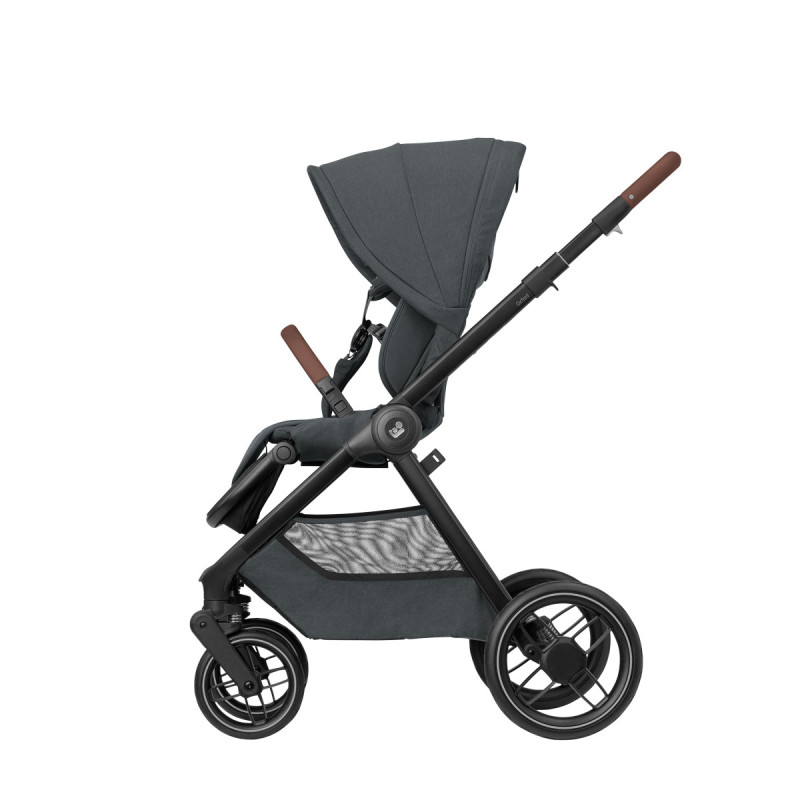 vista lateral silla de paseo del carrito de bebé Oxford+ de Maxi-Cosi en gris twillic graphite