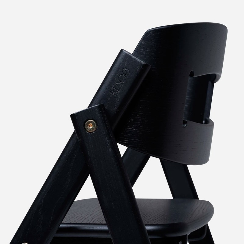 detalle de la trona evolutiva plegable Klapp de KAOS en roble Oak Negro